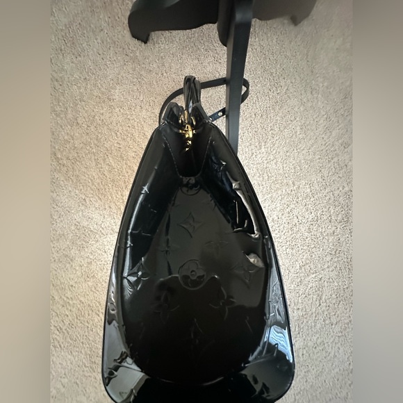 BREA MM Louis Vuitton Bag🖤 - Picture 2 of 16